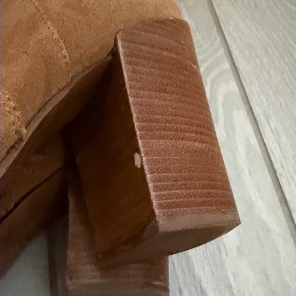 BCBGeneration Boots - Picture 5 of 7